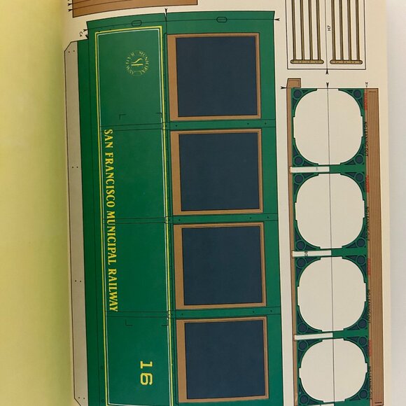 Bundle of 2 DIY project/craft/activity books - Picture 5 of 10